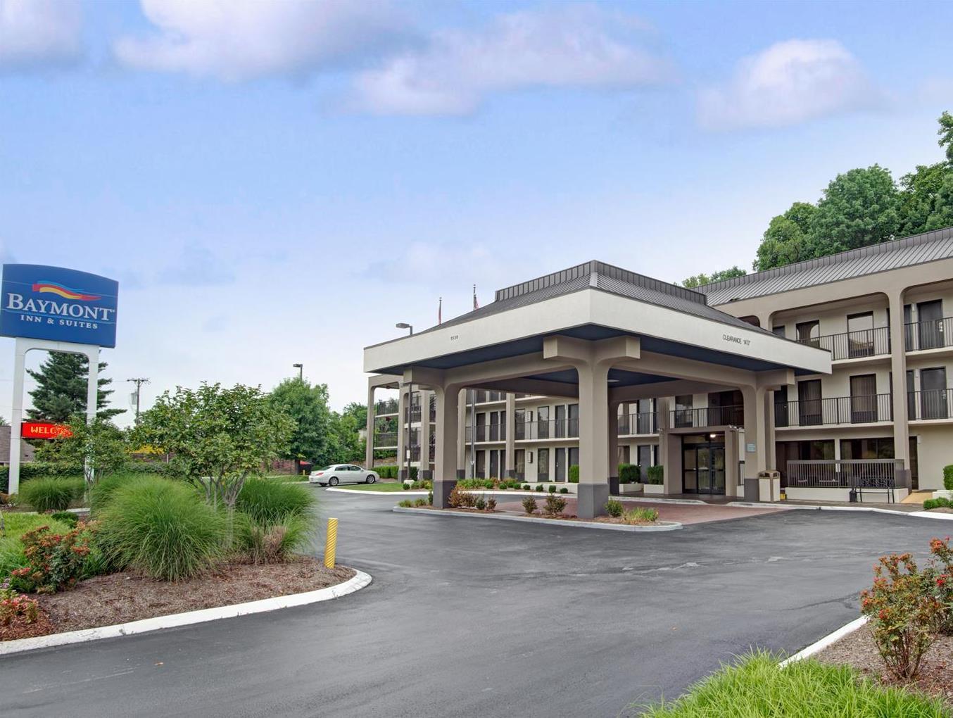 Baymont By Wyndham Nashville Airport Extérieur photo